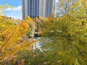 2 Hawthorne Place 5H, Boston MA 02114