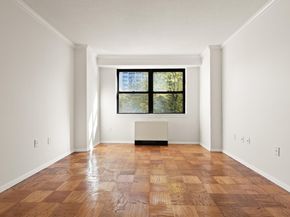 2 Hawthorne Place 5H, Boston MA 02114