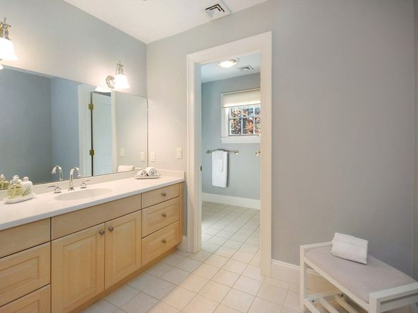 96 Forest Ridge Rd 96, Concord MA 01742