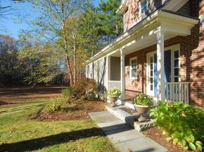 96 Forest Ridge Rd 96, Concord MA 01742