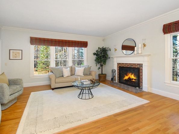 96 Forest Ridge Rd 96, Concord MA 01742