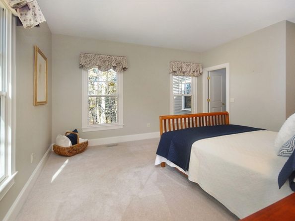 96 Forest Ridge Rd 96, Concord MA 01742