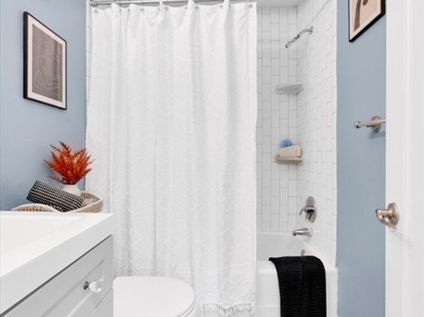 6 Paul St, Auburn MA 01501