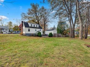 6 Paul St, Auburn MA 01501