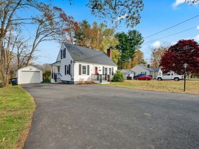 6 Paul St, Auburn MA 01501