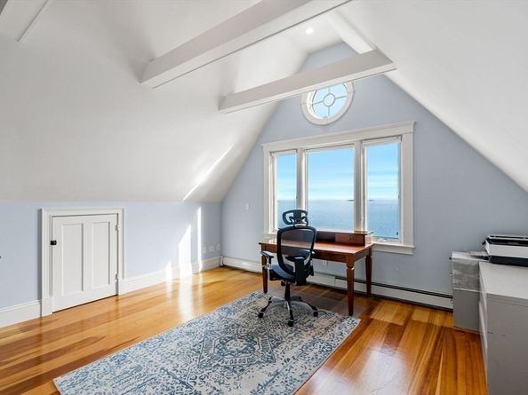 112 Bay View Avenue, Salem MA 01970