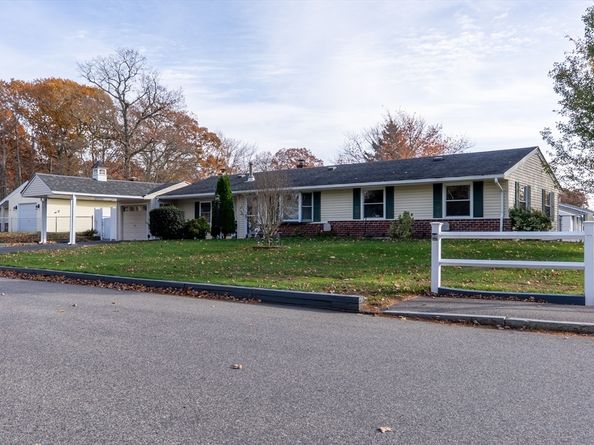 81 Dixon Rd, Brockton MA 02302