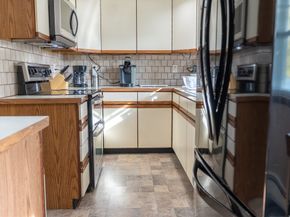 81 Dixon Rd, Brockton MA 02302