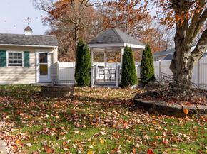 81 Dixon Rd, Brockton MA 02302