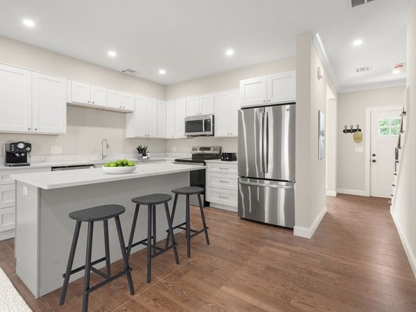 22 Danielles Way, Worcester MA 01606