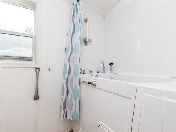 2900 Cranberry Highway 14, Wareham MA 02538