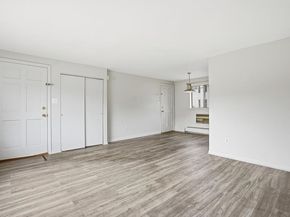 8 Bishop Dr 8, Framingham MA 01702