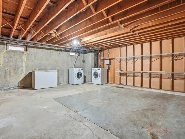 8 Bishop Dr 8, Framingham MA 01702