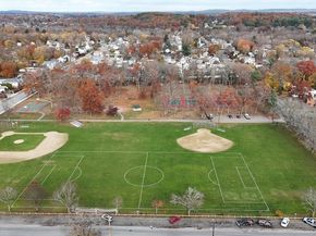 8 Bishop Dr 8, Framingham MA 01702