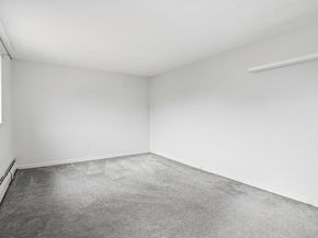 8 Bishop Dr 8, Framingham MA 01702