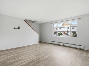 8 Bishop Dr 8, Framingham MA 01702