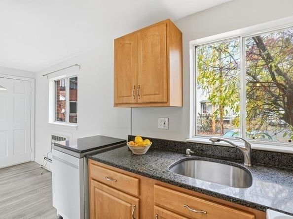 8 Bishop Dr 8, Framingham MA 01702