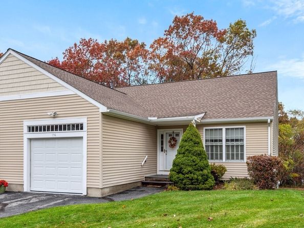 156 Hillside Village Dr 156, West Boylston MA 01583