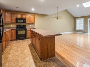 156 Hillside Village Dr 156, West Boylston MA 01583