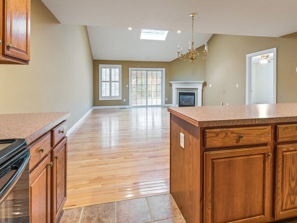 156 Hillside Village Dr 156, West Boylston MA 01583