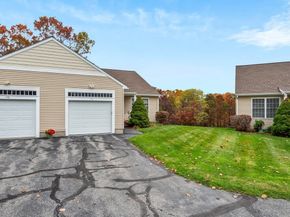 156 Hillside Village Dr 156, West Boylston MA 01583