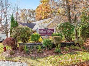 156 Hillside Village Dr 156, West Boylston MA 01583