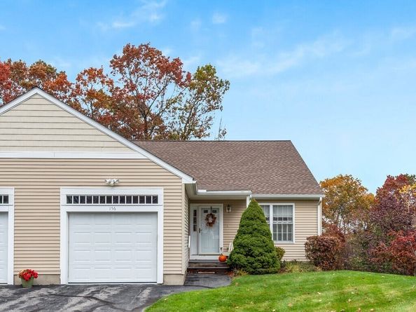 156 Hillside Village Dr 156, West Boylston MA 01583