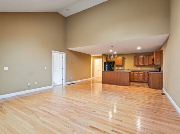 156 Hillside Village Dr 156, West Boylston MA 01583