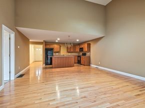 156 Hillside Village Dr 156, West Boylston MA 01583