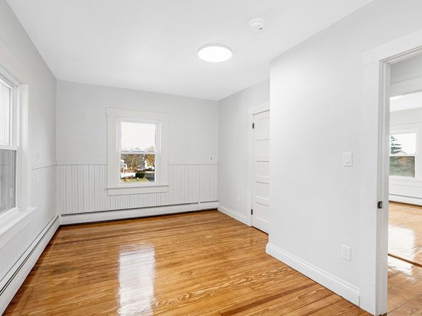 6 Coolidge St, Westford MA 01886