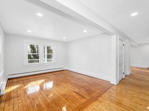 6 Coolidge St, Westford MA 01886