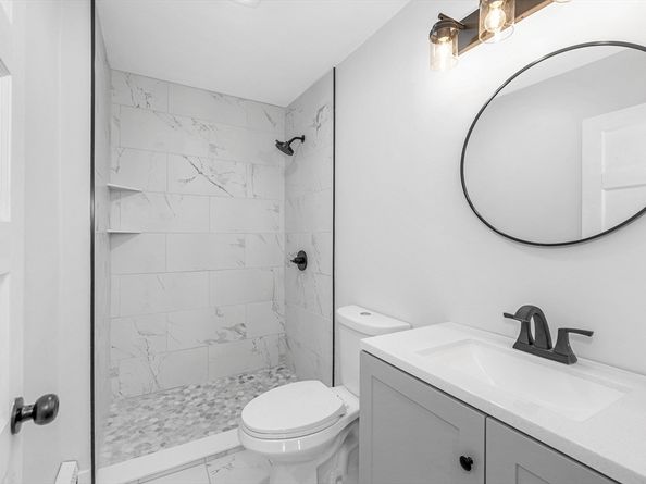 6 Coolidge St, Westford MA 01886