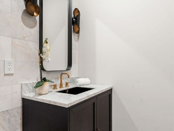 63 Oak Street B, Wellesley MA 02482