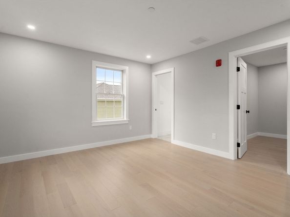 63 Oak Street B, Wellesley MA 02482