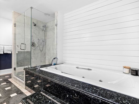 9 Park St 8, Boston MA 02122