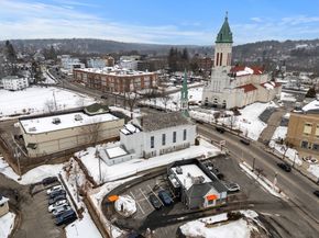 437 Main St, Southbridge MA 01550