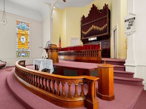 437 Main St, Southbridge MA 01550