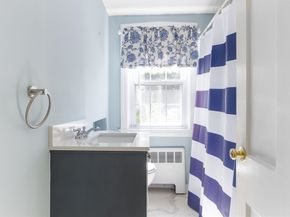 48 Taylor, Needham MA 02494