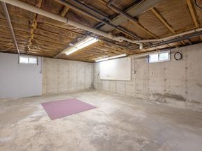 48 Taylor, Needham MA 02494
