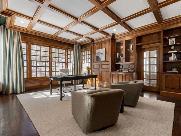 200 Pond Road, Wellesley MA 02482