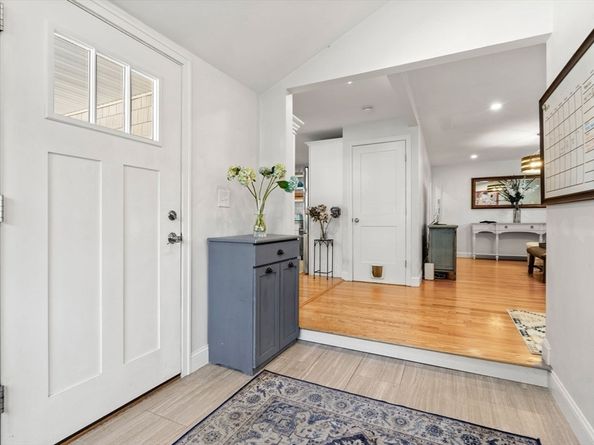 42 Myrtle Ave, Newburyport MA 01950