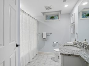 53 Bay Farm Rd 53, Duxbury MA 02332