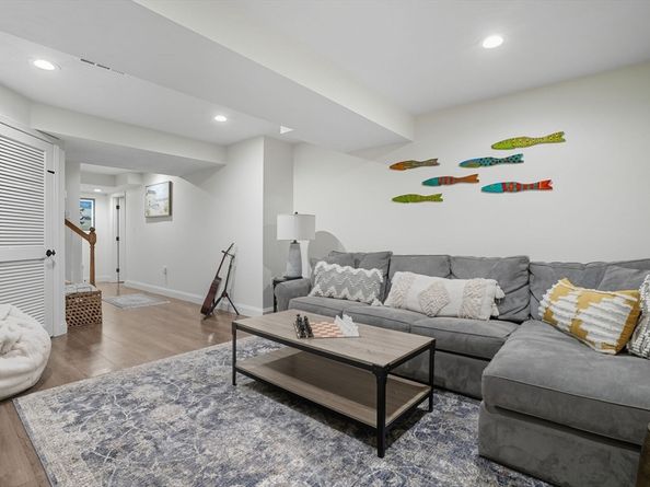 53 Bay Farm Rd 53, Duxbury MA 02332