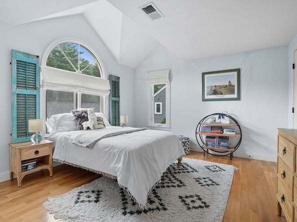 53 Bay Farm Rd 53, Duxbury MA 02332