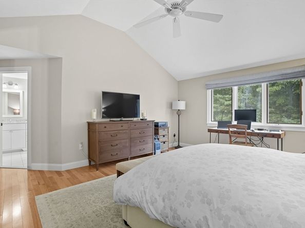 53 Bay Farm Rd 53, Duxbury MA 02332