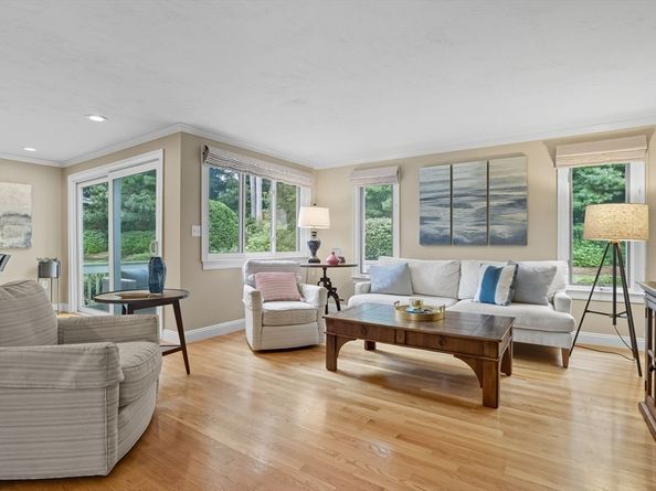 53 Bay Farm Rd 53, Duxbury MA 02332