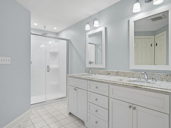 53 Bay Farm Rd 53, Duxbury MA 02332