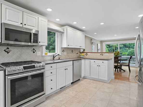 53 Bay Farm Rd 53, Duxbury MA 02332