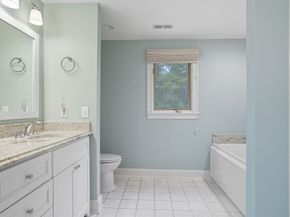 53 Bay Farm Rd 53, Duxbury MA 02332