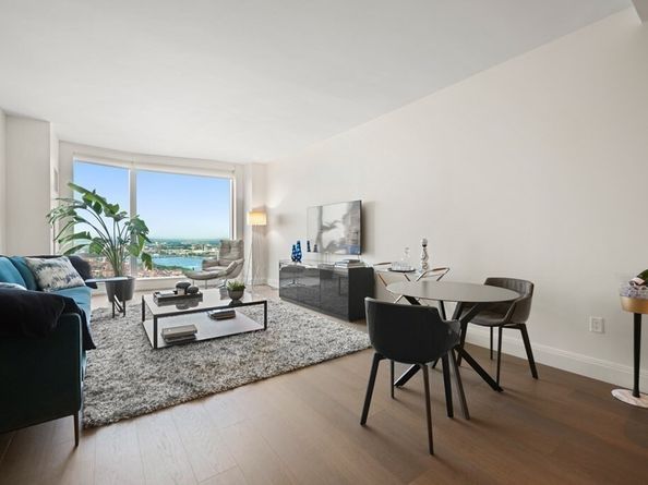 240 Devonshire Street 5703, Boston MA 02110